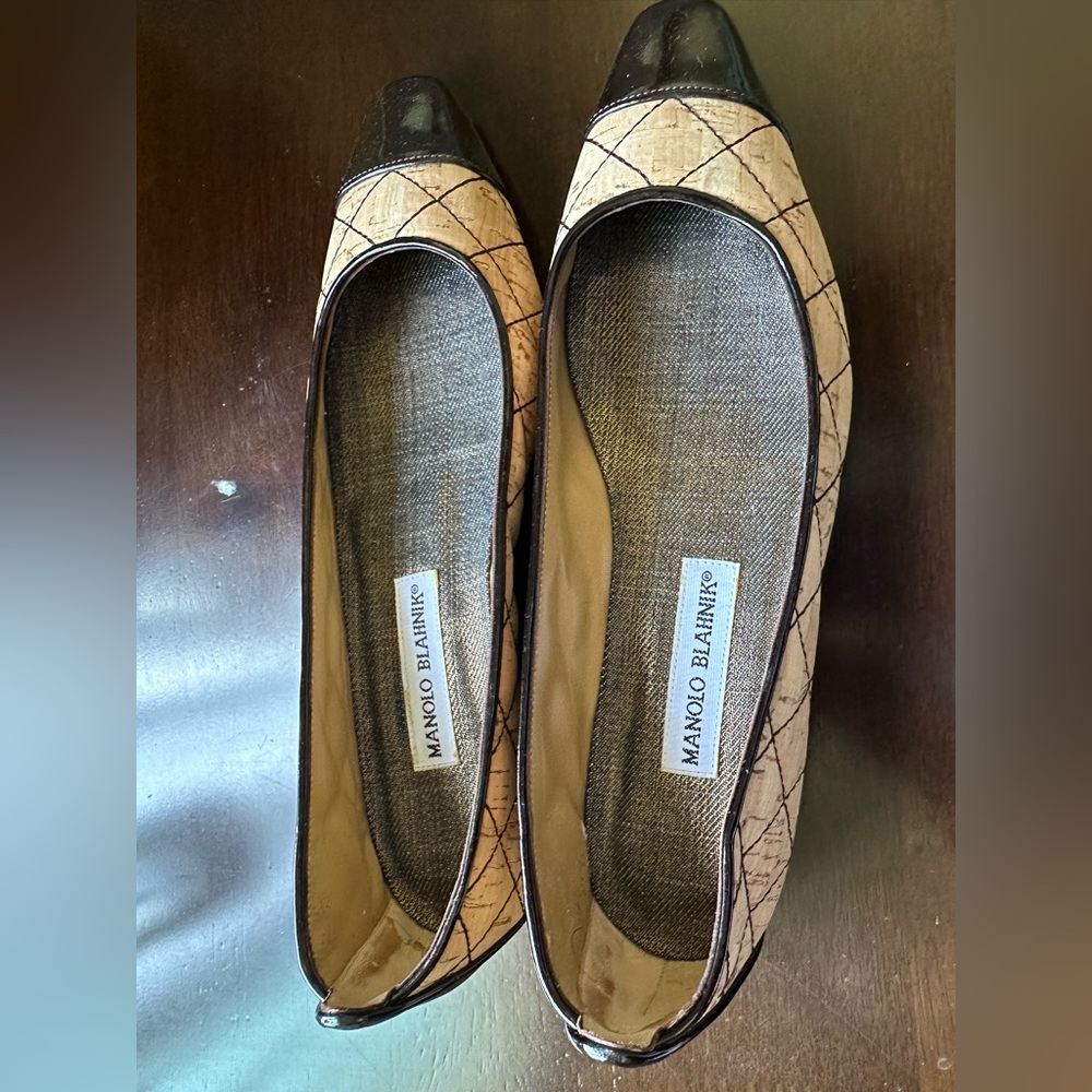 manolo blahnik flats